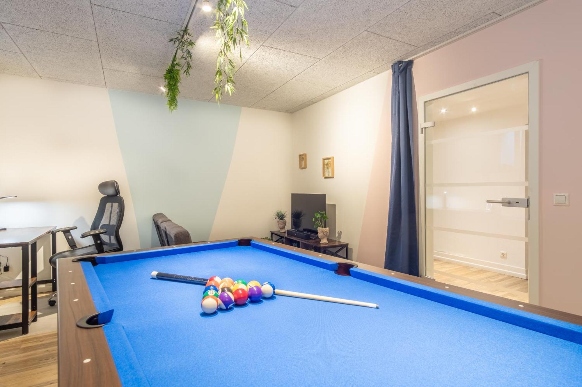 Pool Table Heaven, Workstation, 4K Tv, Netflix Apartment Leipzig Luaran gambar