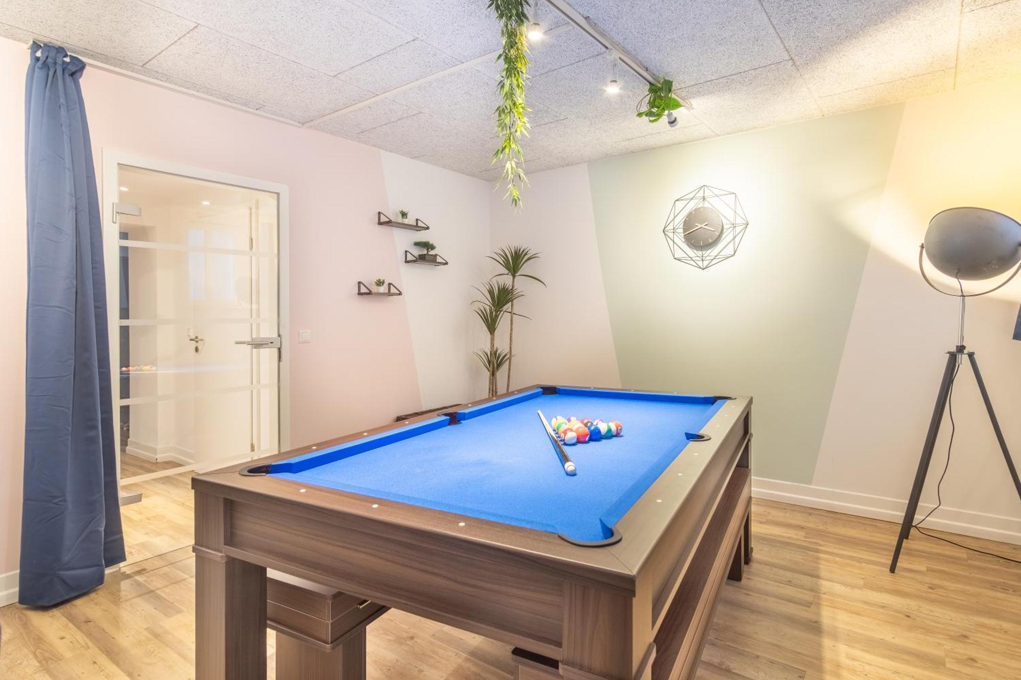 Pool Table Heaven, Workstation, 4K Tv, Netflix Apartment Leipzig Luaran gambar